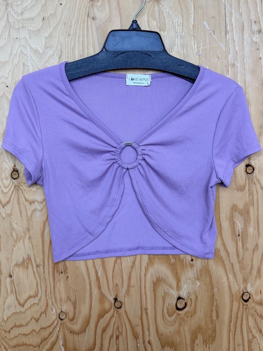 Love Wins Lavender Ribbed O-Ring Cut Out Crop Top Short Sleeve Size M